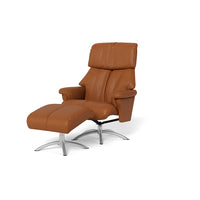 Calibra lænestol inkl. fodskammel fra BD monteret med cognacfarvet 8000 okselæder. Sokkel i stål eller sort.