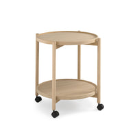 James rullebord fra Thomsen Furniture i ubehandlet egetræ på hjul