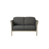 Julie 2-pers sofa fra Top-Line monteret med slidstærk Flamingo møbelstof og gavle i egetræ