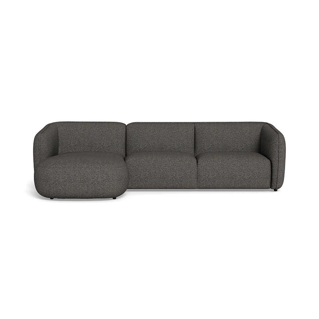 Loures chaiselong sofa fra Kauno Baldai monteret med slidstærkt Omega blå møbelstof. Kan bestilles spejlvendt.