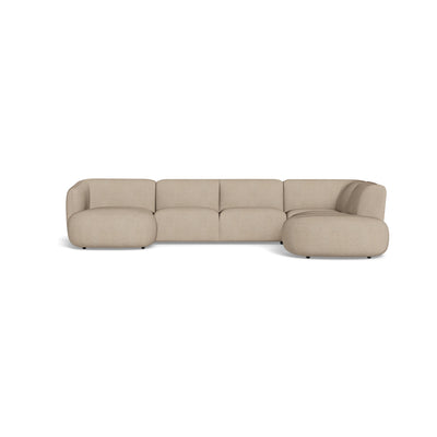 Loures u-sofa fra Kauno Baldai monteret med slidstærkt beige omega møbelstof. Kan bestilles spejlvendt.