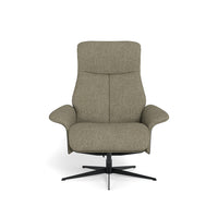 Scandi lænestol fra IMG monteret med grøn stof og sort metalsokkel.