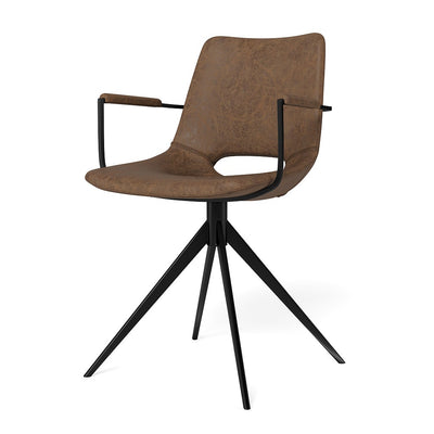 Cayman spisebordsstol med armlæn fra Canett monteret med Topper Light Brown microfiber