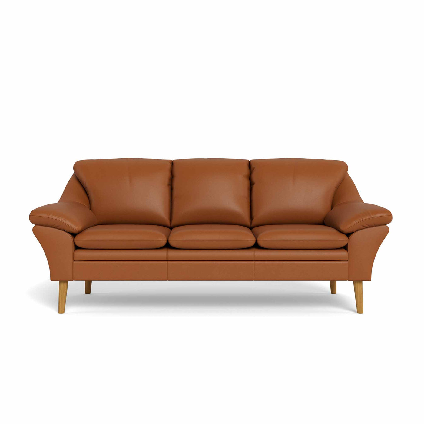 Fly 3-personers sofa fra BD monteret med handskeblødt cognacfarvet 8000 okselæder. Ben i naturolieret eg.