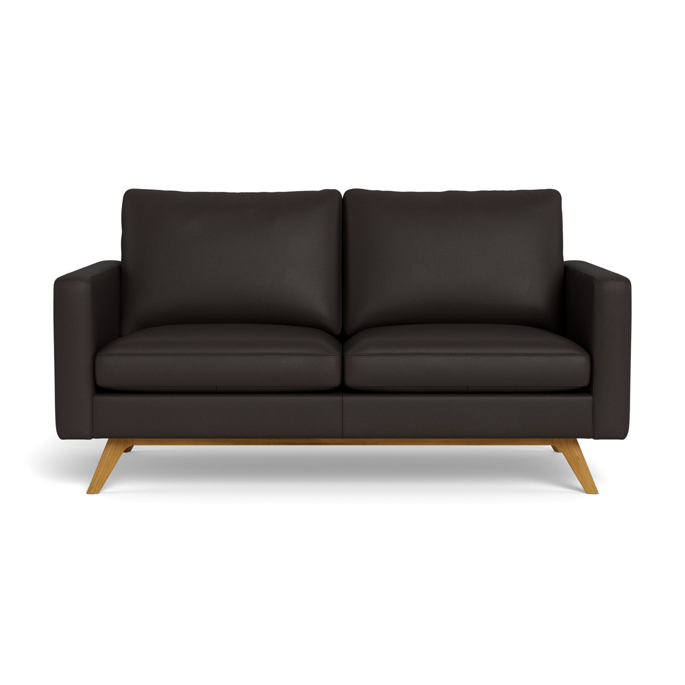 Clint 2-personers sofa fra BD monteret med brun 8000 semianilin læder og stel i naturolieret eg.