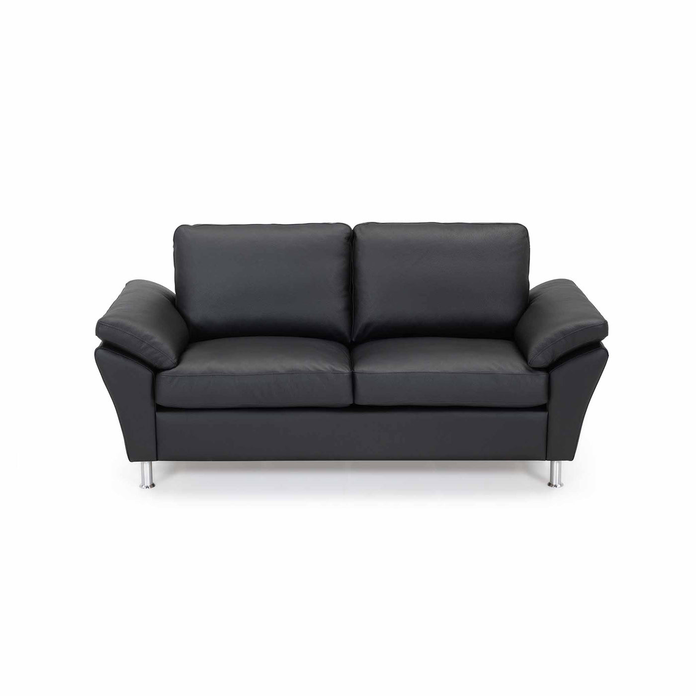 Skyline 3-personers sofa fra Hjort Knudsen monteret med sort soleda læder og runde stålben