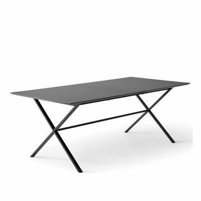 Meza spisebord med sort nano laminat overflade og sorte kryds ben i metal